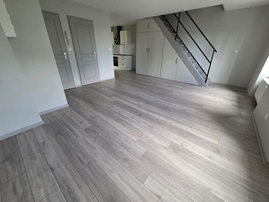 Location Appartement 4 pièces 67m² LE CREUSOT 71200 - Photo 1