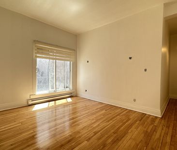 Logement rénové de 2 chambres en location semi-meublé - Photo 6