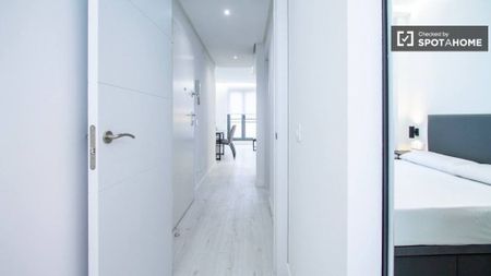 1 room luxury Apartment for rent in Madrid, Spain - Photo 5