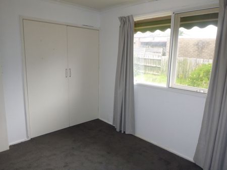 PERFECTLY POSITIONED TWO BEDROOM UNIT - Photo 2
