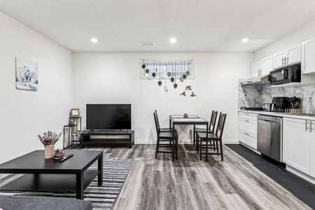 Cranfield Manor Southeast - Photo 2