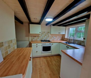 2 bedroom semi-detached house to rent - Photo 3