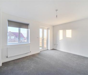 3 bedroom detached house to rent - Photo 3