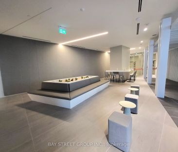 For Lease - 3900 Confederation Parkway Unit# 2504, Mississauga, Ont... - Photo 2