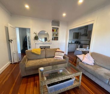 2 Bedroom Apartment - Photo 2