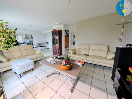 Location Maison 7 pièces 170m² GUER 56380 - Photo 1