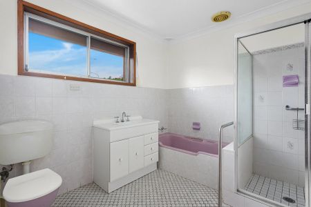 2/12 Cleverdon Crescent, Figtree. - Photo 5