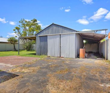 Cosy Carey Park Home - Photo 1
