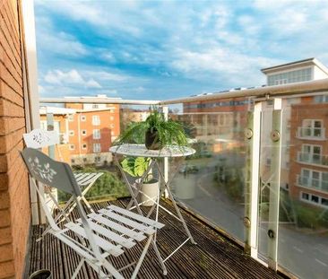 Capri House, Century Wharf, Cardiff Bay, CF10 - Photo 3