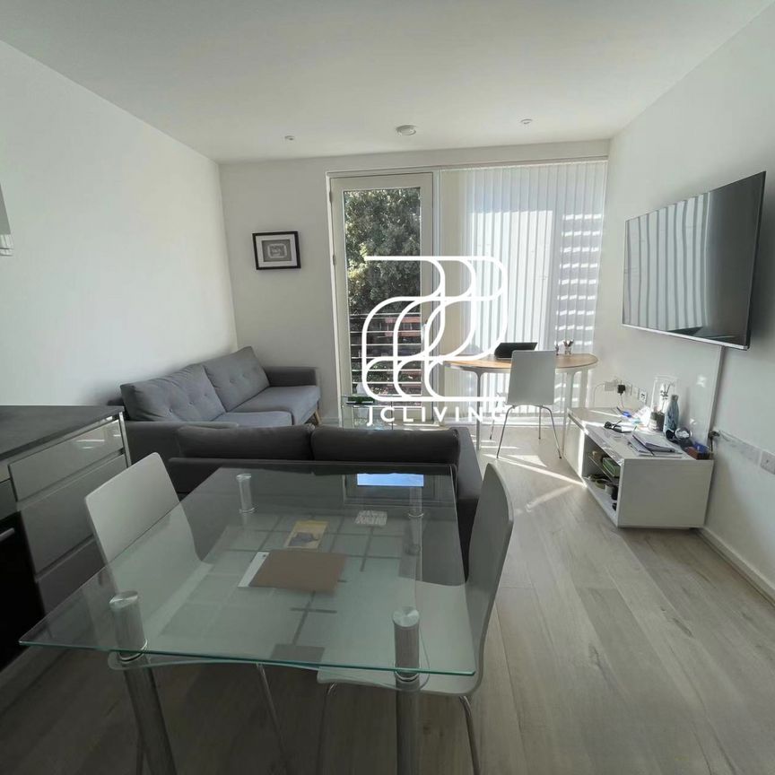 Mott House, 8 Corsican Square, London, E3 - Photo 1