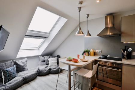 Classic Studio - Courtyard View - Photo 4