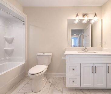 For Lease - 329 Voyageur Place, Russell, Ontario - Photo 3