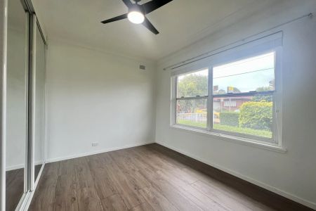 Updated Family Home Located In Moorefield Estate - Photo 4