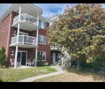 Grand 4 1/2 à louer - Photo 4