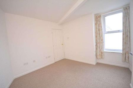 Sycamore Road, Amersham, HP6 - Photo 3