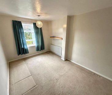 3 bedroom end of terrace house to rent - Photo 4