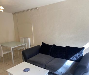 Room in a Shared Flat, Binley House, SW15 - Photo 5