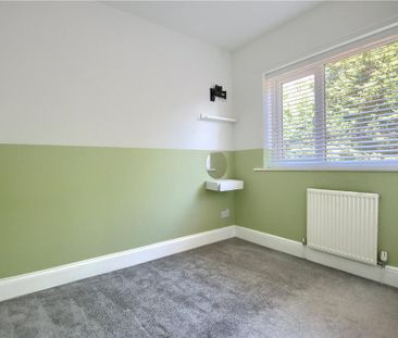 3 bedroom detached house to rent - Photo 2