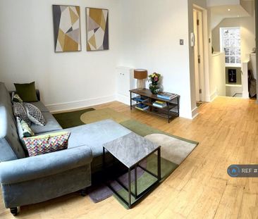 1 bedroom in a flat share to rent - Photo 2