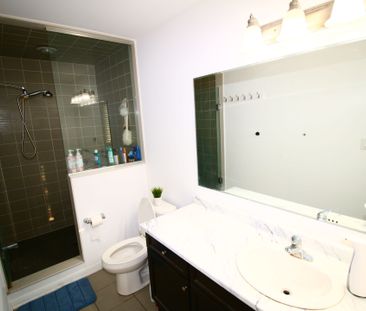 For Lease - 52 Vanhorne Close, Brampton, Ontario - Photo 4