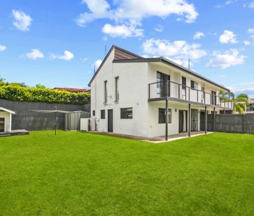 Spacious Family Home nestled in sought after pocket of McDowall - Photo 3