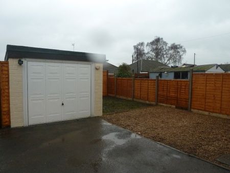 3 bedroom semi-detached house to rent - Photo 4