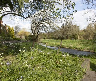 Nightingale Walk,, Farnham - 1 bedroomProperty for lettings - Chase... - Photo 1