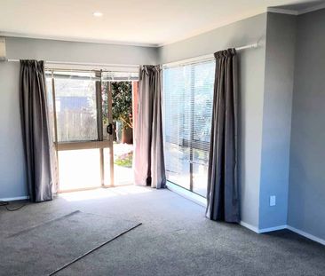 Comfortable Well Presented Family Home - Photo 5