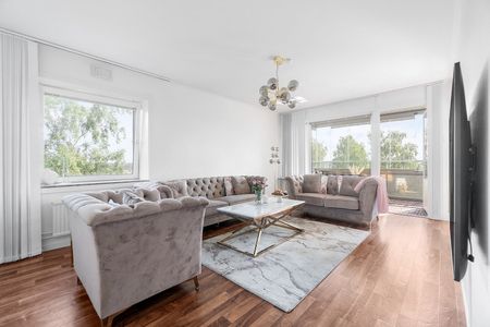 Rosenhöjdsvägen, Södertälje - Foto 2