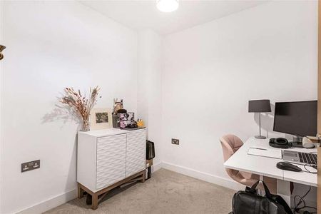 St. Mary's Road, Surbiton, KT6 - Photo 3