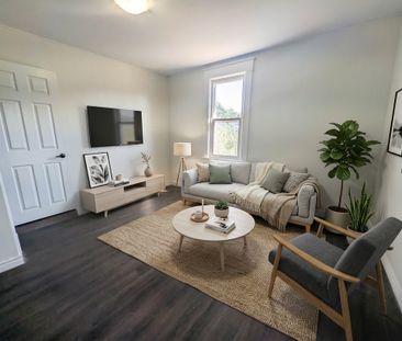 5949 Delaware St, Niagara Falls - 3 Bed + 3 Bath Upper Unit - Photo 2