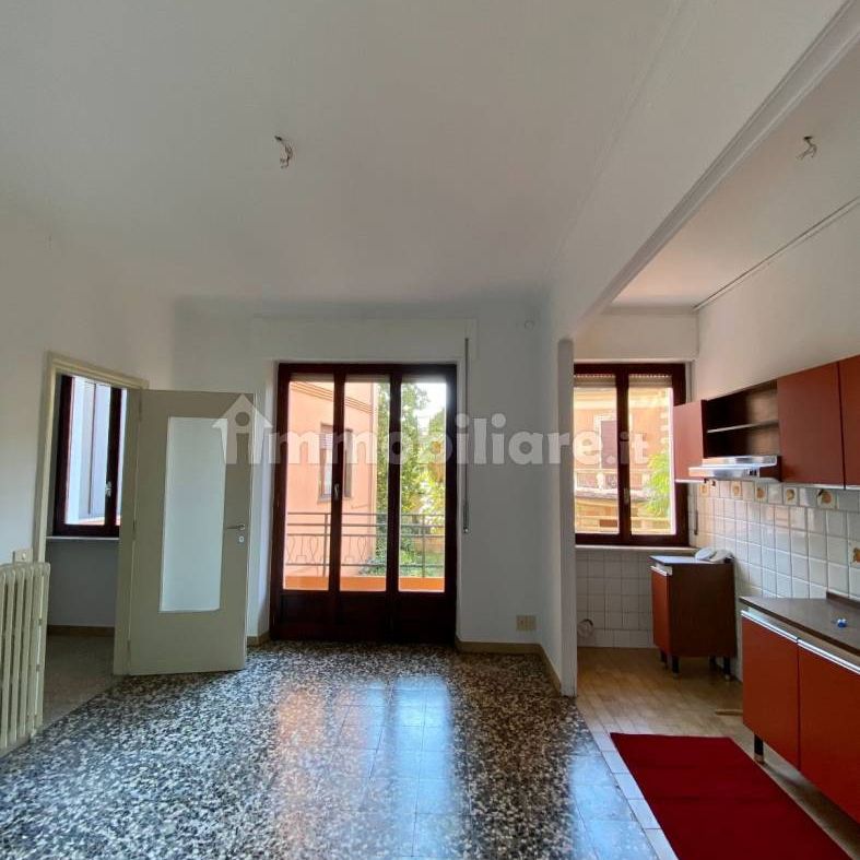 Trilocale viale Giuseppe Mazzini 15, Centro, Romagnano Sesia - Photo 1