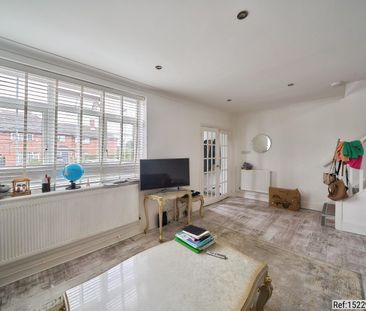 3 bed Terraced in Nicoll Way , Borehamwood, WD6 2PS - Photo 1