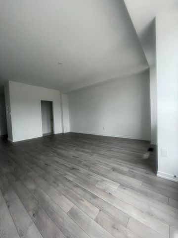 For Lease - 203 Monarch Avenue, Ajax, Ontario - Photo 2