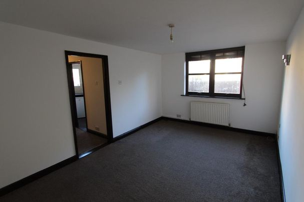 2 bedroom maisonette to rent - Photo 1