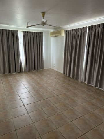 4-Bedroom Home with Shed & Enclosed Bar Area – Bundaberg North - Photo 2