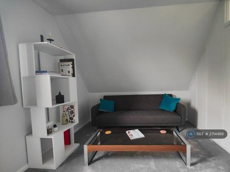 1 bedroom flat to rent - Photo 4