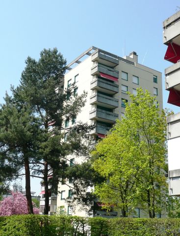 "Grosszügig wohnen mir riesiger Terrasse und herrlicher Aussicht" - Photo 4