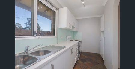 Tidy Two Bedroom Unit - Photo 4