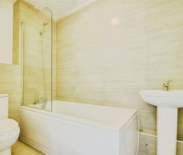 CLOSE TO MET LINE - Photo 6