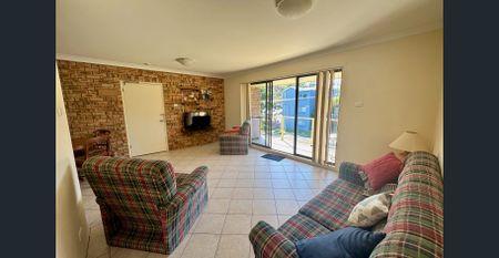 The Mollymook lifestyle awaits! - Photo 2