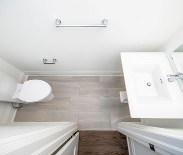 For Lease - 3327 Taha Gardens, Oakville, Ontario - Photo 5