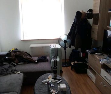 2 Zimmer Wohnung in laimer Platz WG ein Zimmer frei - Photo 1