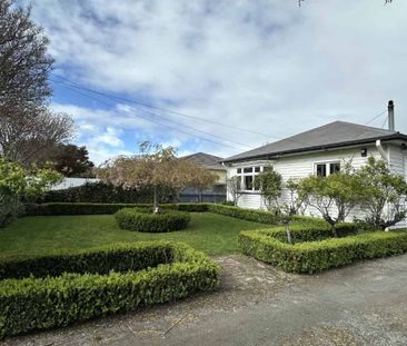 Beautiful Family Home - Photo 2