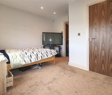 3 bedroom detached house to rent - Photo 3