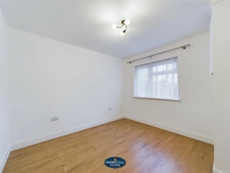Beake Avenue, Radford, Coventry - Photo 4
