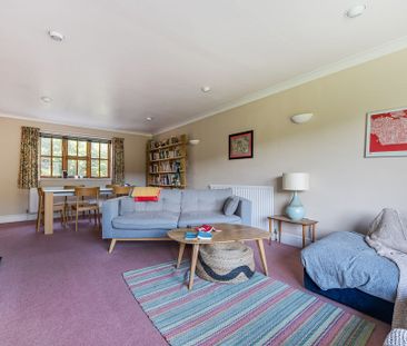 Crossways Road Grayshott, Hindhead - 4 bedrooms Property for lettin... - Photo 2