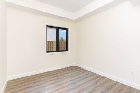 For Lease - 274 King Street Unit# 2, Cobourg, Ontario - Photo 4