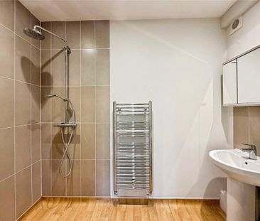 3 bedroom semi-detached house to rent - Photo 6