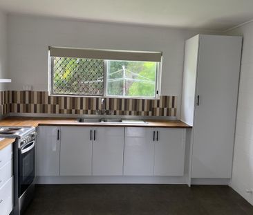 2/4 Kurruk Close, White Rock, QLD 4868 - Photo 5